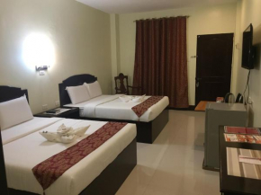 Hollywood Suites